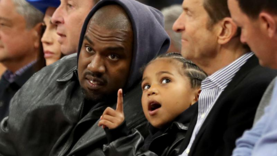 Kanye West takes son Saint to Warriors game – HOLA! USA
